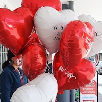 valentine's day balloons in sydney